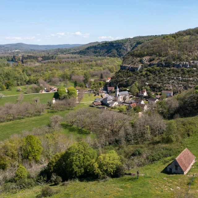 Vue Drone Du Village De Lacave Cyril Novello Lot Tourisme 20230420 121127