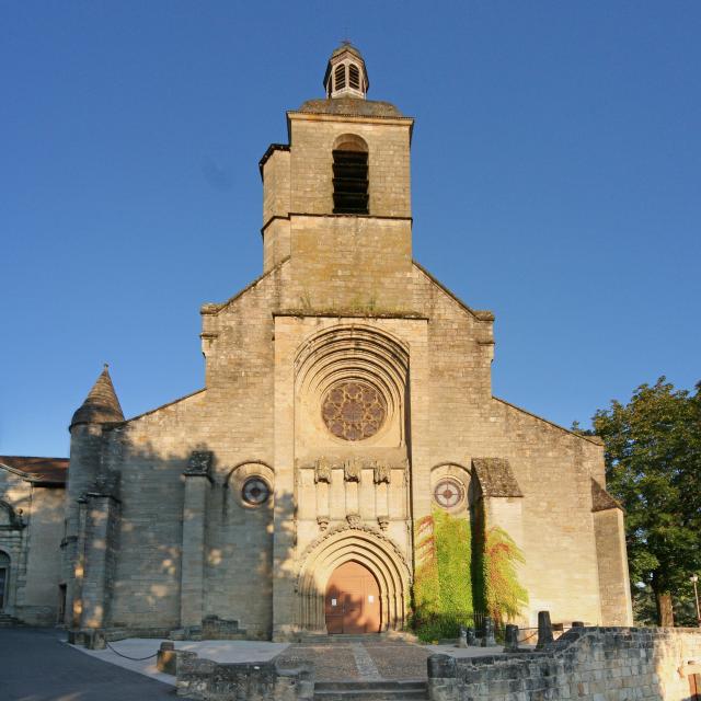 Eglise Figeac Lot Tourisme Ot Figeac P. Letraublon 20130301 103816