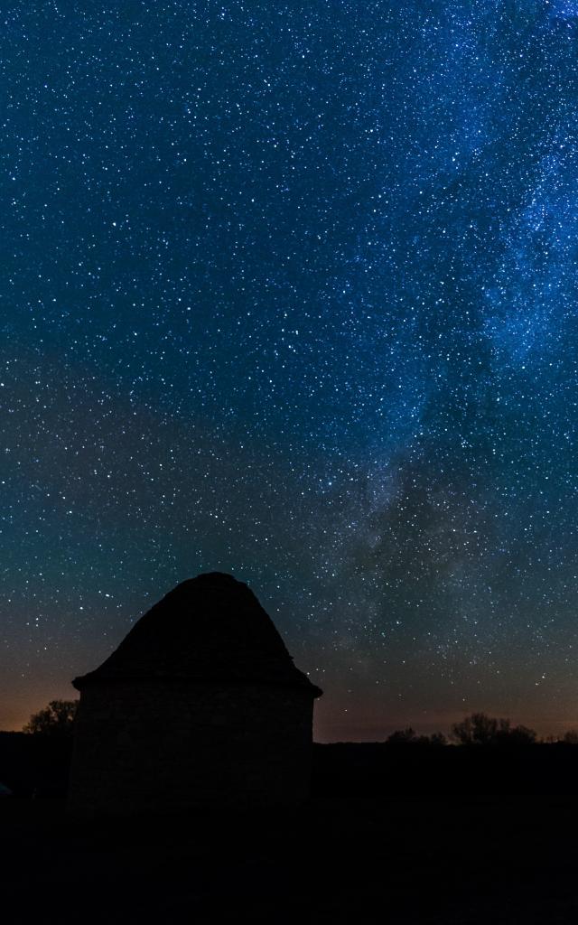 La cazelle de Lacam sous les étoiles