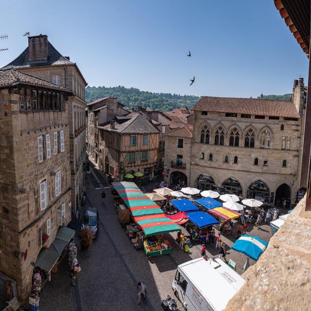 Vue Sur Le Marché Depuis Les Terrasses Du Musée © Loïc Bel Bel Et Bien Vu 20221205 082555