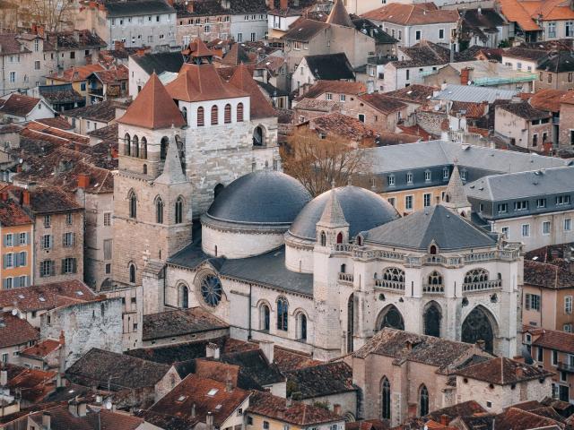 Vue sur les coupoles de la cathédrale Saint-Etienne