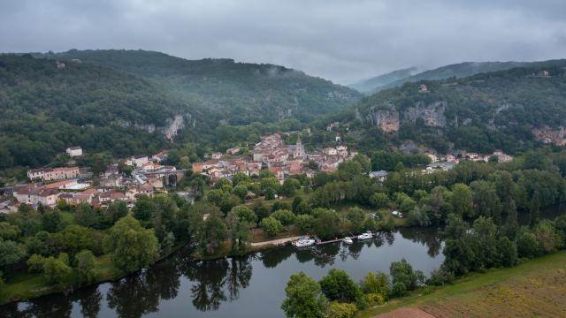 Cyclistes sur la véloroute V87