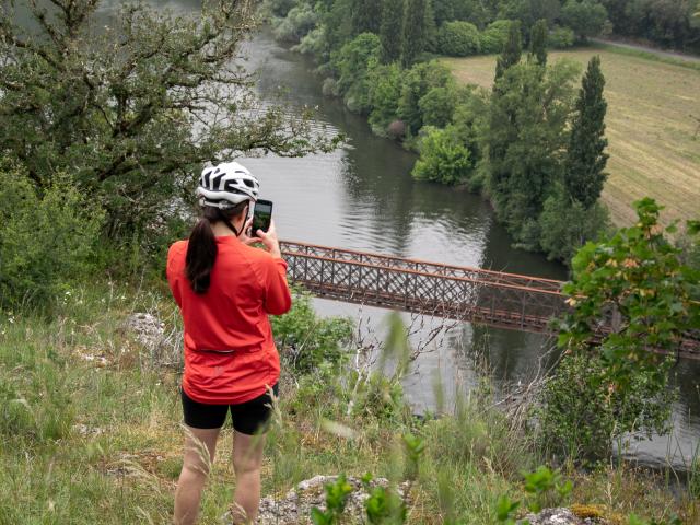 Cyclistes sur la véloroute V87