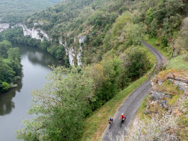 Cyclistes sur la véloroute V87