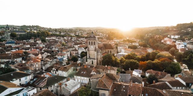 Vue aérienne du coeur de Figeac