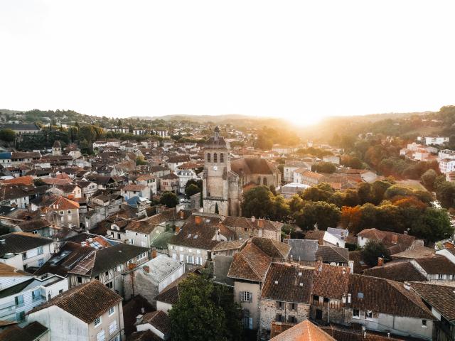 Vue aérienne du coeur de Figeac