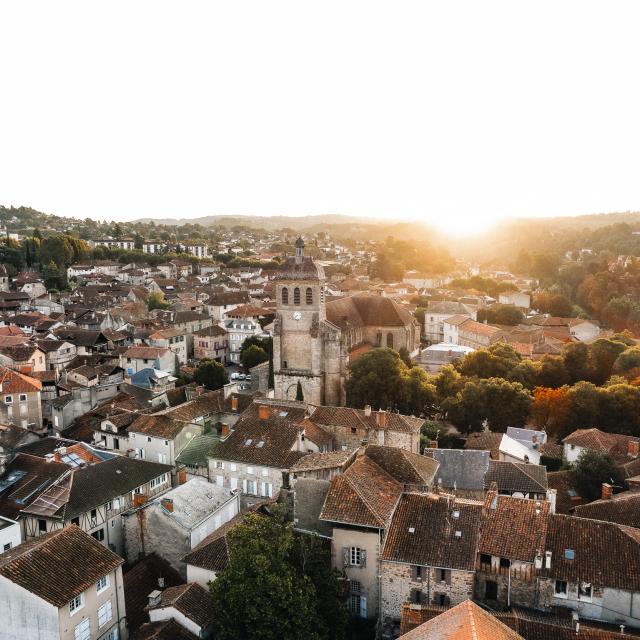 Vue aérienne du coeur de Figeac