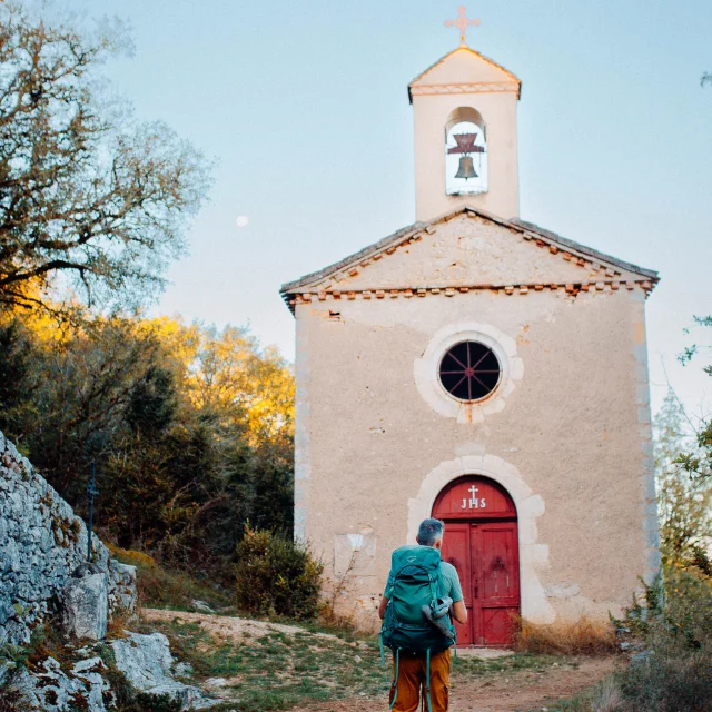 BOUCLE ITINÉRANTE – PANORAMA SUR SAINT CIRQ LAPOPIE ET LE GÉOPARC DES CAUSSES DU QUERCY