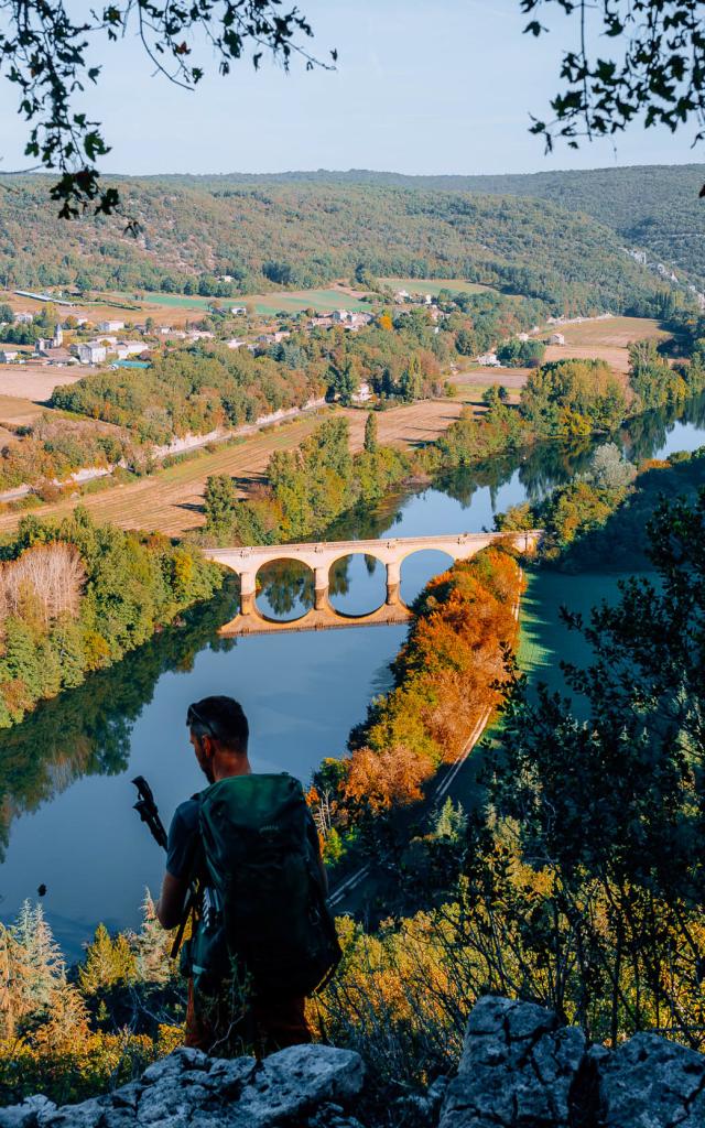 BOUCLE ITINÉRANTE – PANORAMA SUR SAINT CIRQ LAPOPIE ET LE GÉOPARC DES CAUSSES DU QUERCY