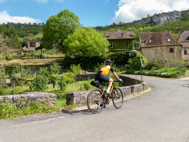 Traversée d'Autoire à vélo