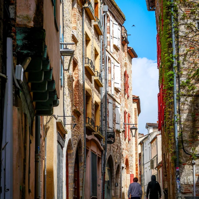 Dans Les Rues De Cahors Laurene Philippot