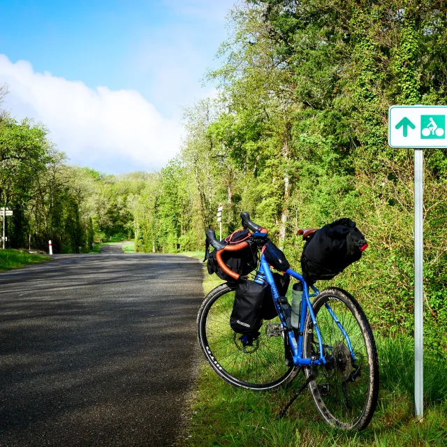 Sur La Veloroute Vallee Du Lot Laurene Philippot