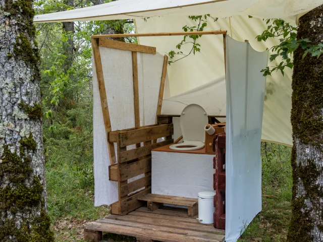 Les équipement du campement Nomades des Terres