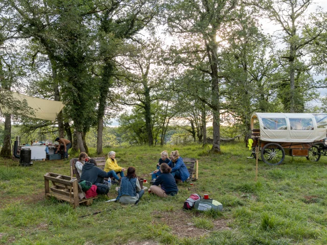 On se pose au bivouac de Nomades des Terres