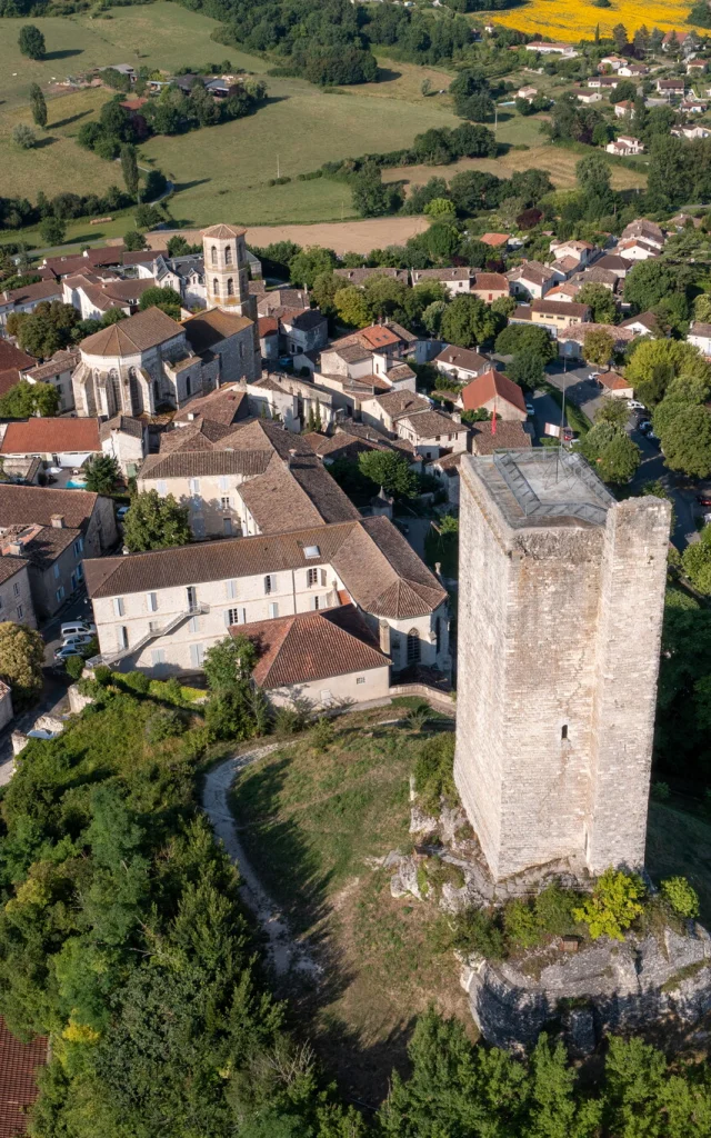 Vue drone du village de Montcuq