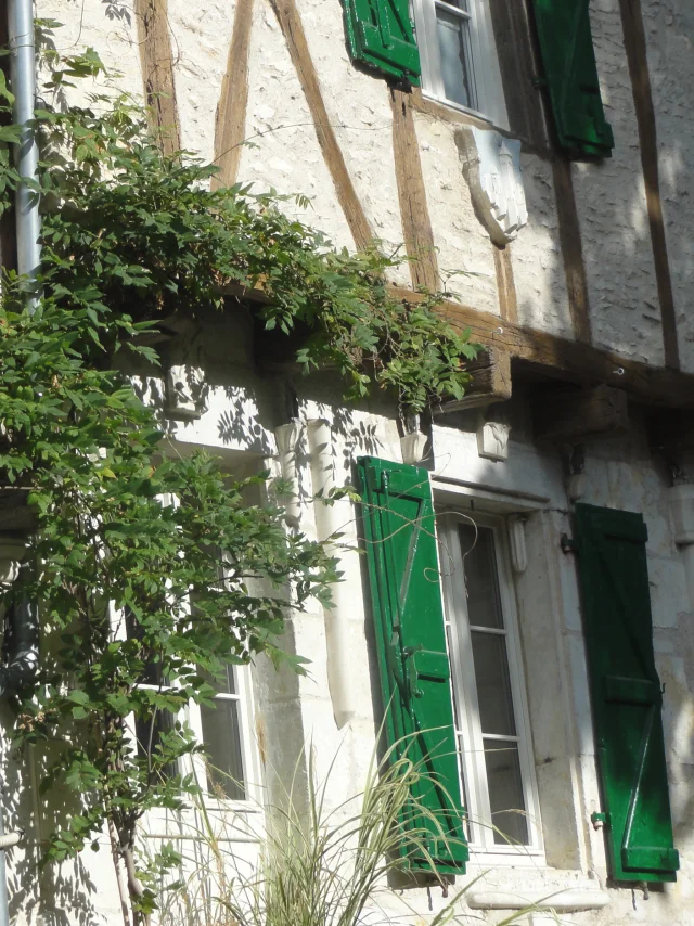 Façade rue de Montcuq.