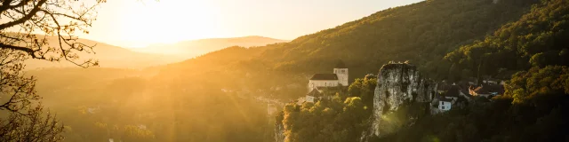 Lever du jour sur Saint-Cirq-Lapopie