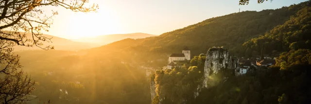 Lever du jour sur Saint-Cirq-Lapopie