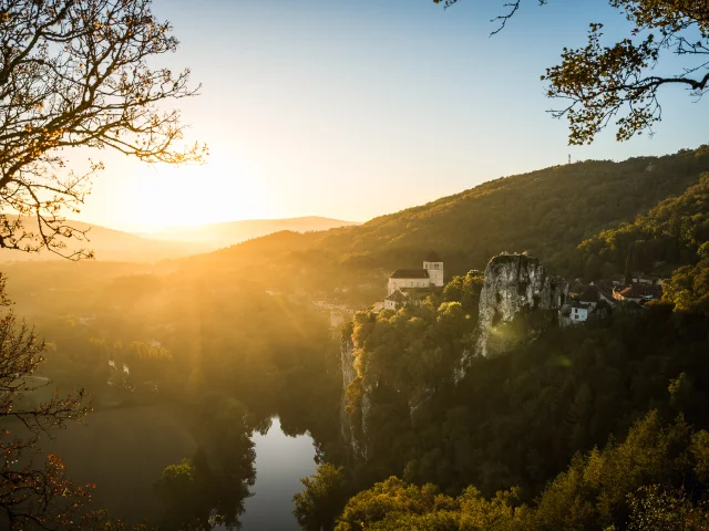 Lever du jour sur Saint-Cirq-Lapopie