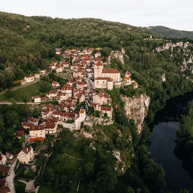 Saint-cirq vu du ciel