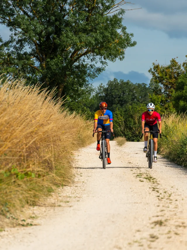 Vélo gravel à Lalbenque