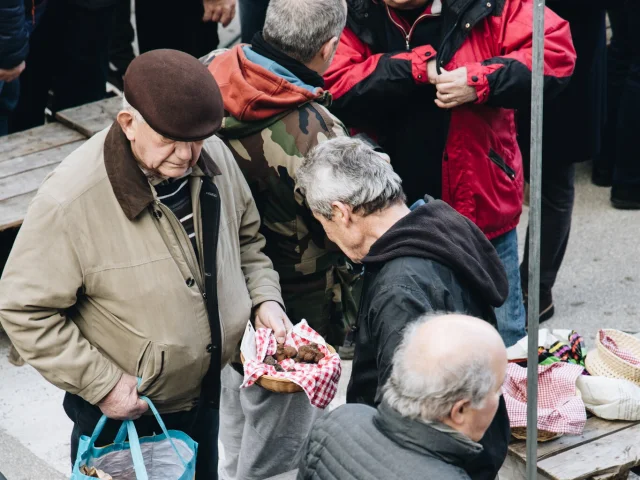 Marché aux truffes de Lalbenque