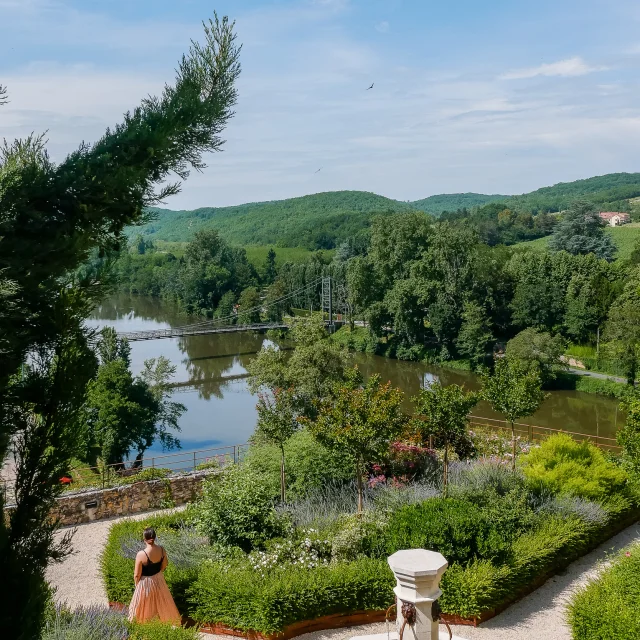 Jardin Toscan à Albas