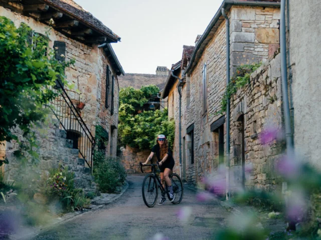 Visiter Le Lot A Velo Hellolaroux