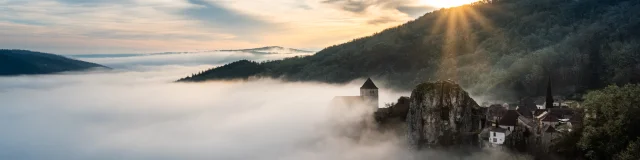 Brume matinale à Saint-Cirq-Lapopie