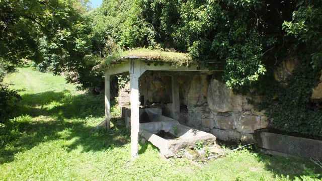 Faycelles Lavoir De La Fontaine Yann Lesellier